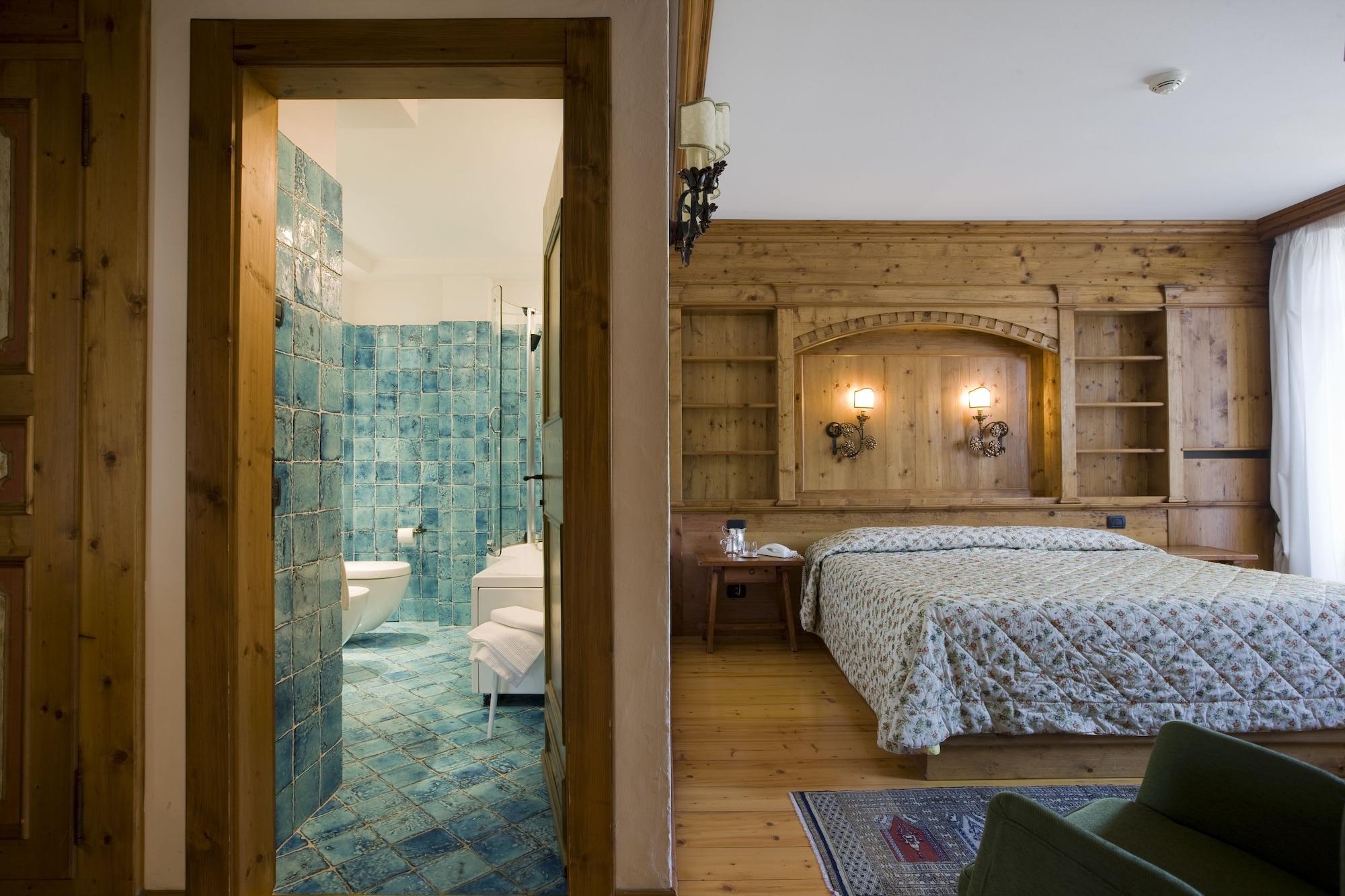 Hotel Cortina Кортина-д'Ампеццо Экстерьер фото