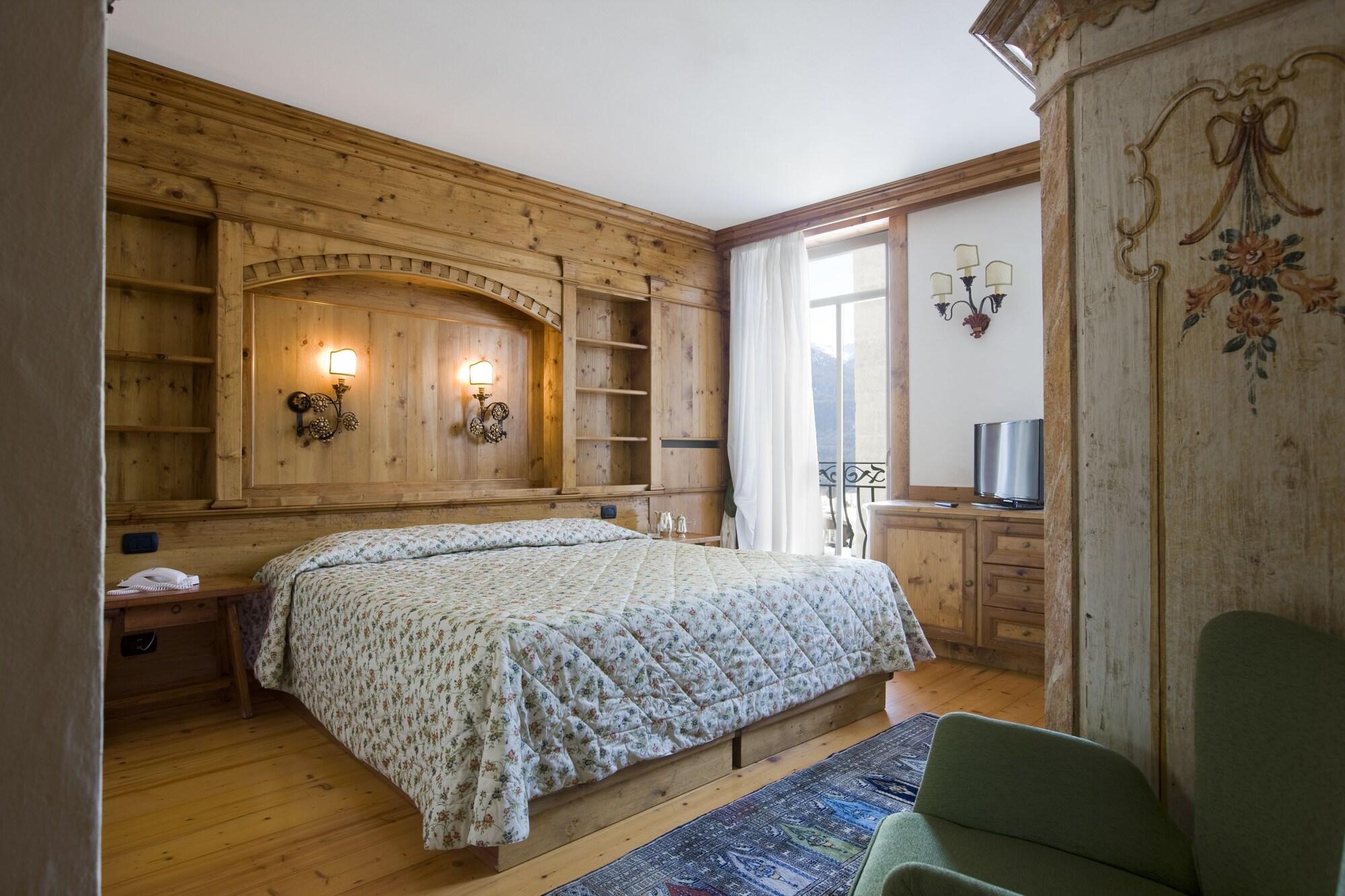 Hotel Cortina Кортина-д'Ампеццо Экстерьер фото
